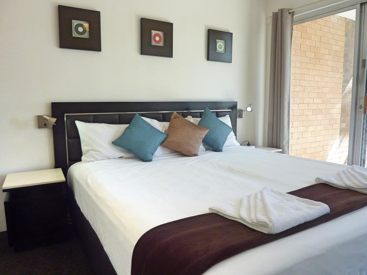 Jadran Motel & El Jays Holiday Lodge Gold Coast Exterior photo